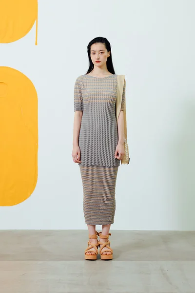 Look 25